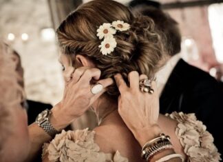 Fryzura ślubna – czyli co wybrać, aby wyglądać jak gwiazda filmowa? fryzura ślubna