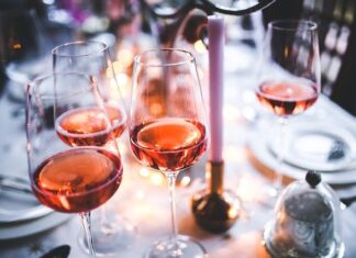 Alkohol na komunii to dobry pomysł? Jaką decyzję podjąć? alkohol na komunii