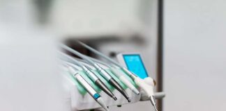 Jak wybrać odpowiednią klinikę stomatologiczną