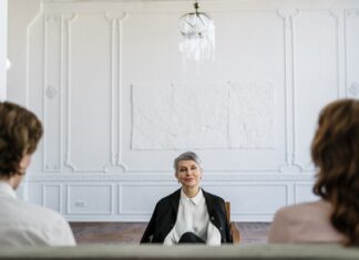 Jak się ubrać na rozmowę w sprawie pracy? Kilka praktycznych porad jak się ubrać na rozmowę w sprawie pracy