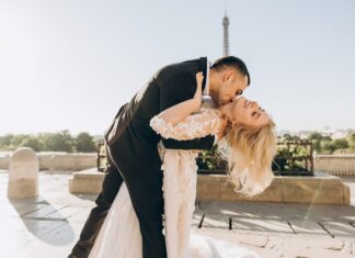 Wesele w stylu romantycznym tylko dla romantyczek? Wesele w stylu romantycznym