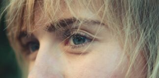 Cera sucha – czym się charakteryzuje i jak można jej pomóc? cera sucha