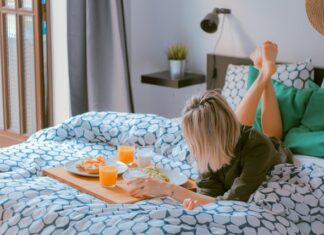 Domowe triki, które odmienią Twoje życie. 10 najlepszych porad domowe triki