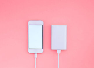 Na jakie parametry zwracać uwagę, kupując powerbanka? powerbank