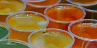 Kisiel malinowy, truskawkowy, agrestowy - jakie owoce najlepiej nadają się do jego przygotowania