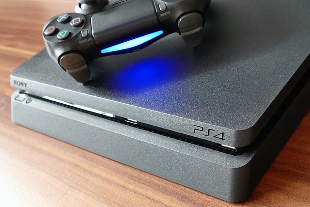 Czy PS4 Slim może stać na boku? Czy PS4 Slim może stać na boku?