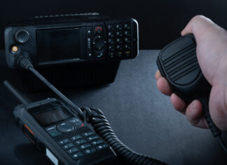 Radiotelefony samochodowe dla strażaków