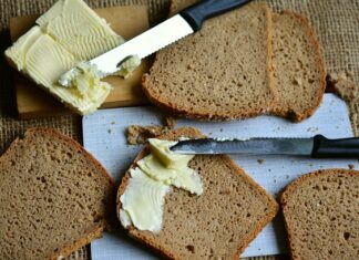 Czym najlepiej smarować bolące kolano? Czym najlepiej smarować bolące kolano?