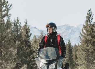 Zanim kupisz skuter śnieżny, sprawdź na co zwracać uwagę! skuter śnieżny