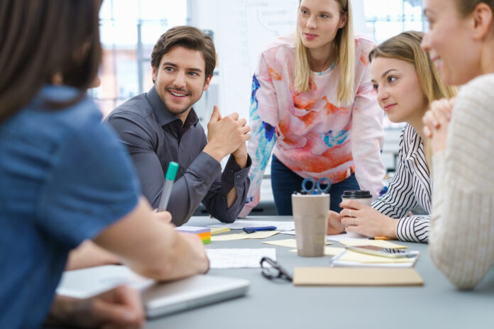 Co to znaczy, że studia są stacjonarne? Czym się różnią studia stacjonarne i niestacjonarne? Co to znaczy, że studia są stacjonarne? Czym się różnią studia stacjonarne i niestacjonarne